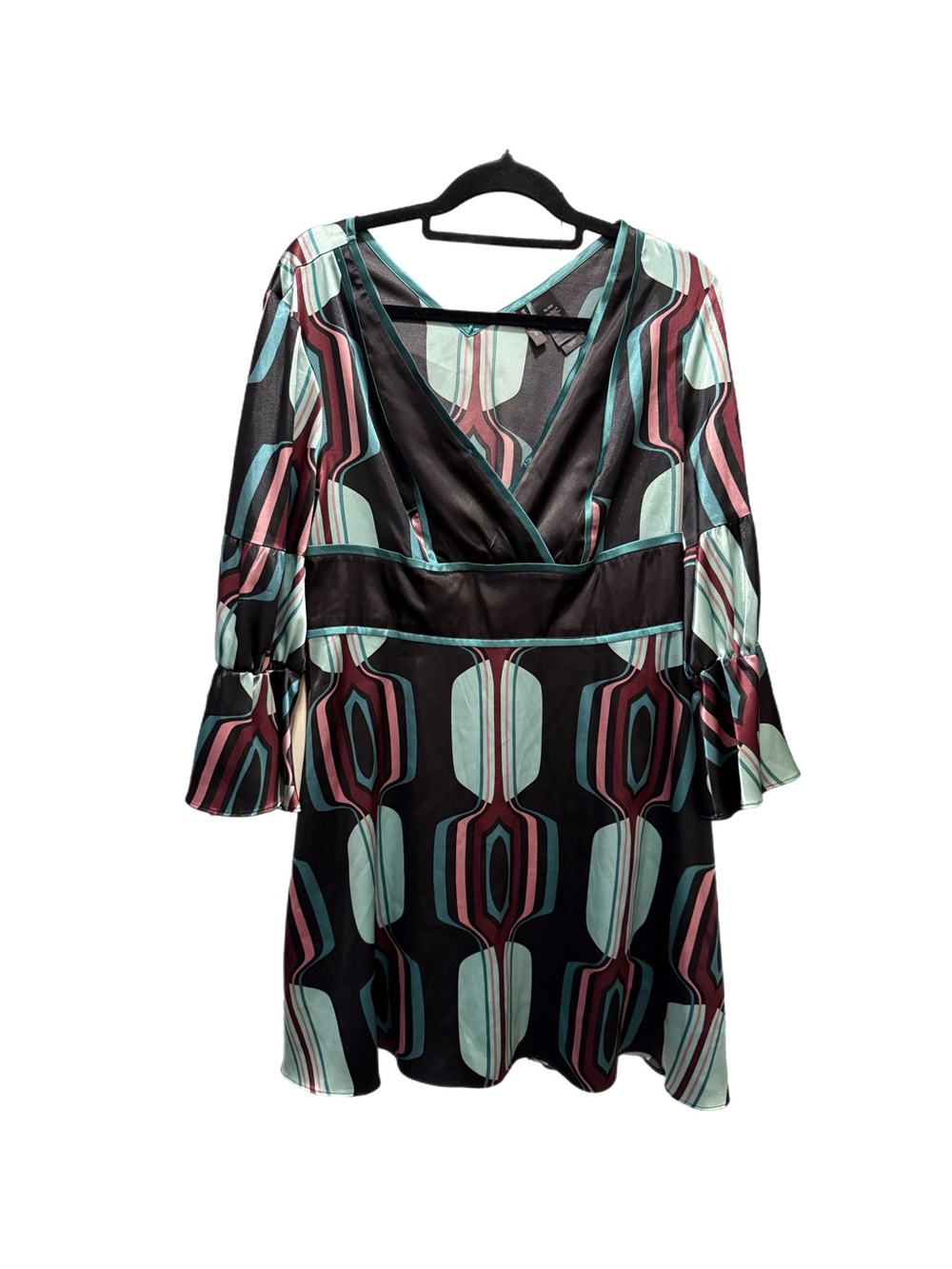 Bisou Bisou Y2K V-Neck Satin Material Dress